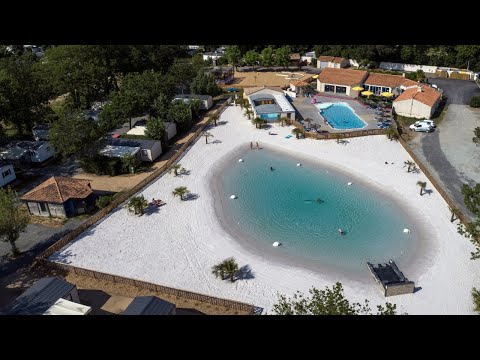 Video-thumbnail van Camping Le Bois Joli