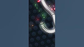 Looking for tight spots to squeeze through Slither io #gaming #games #snake #slithering