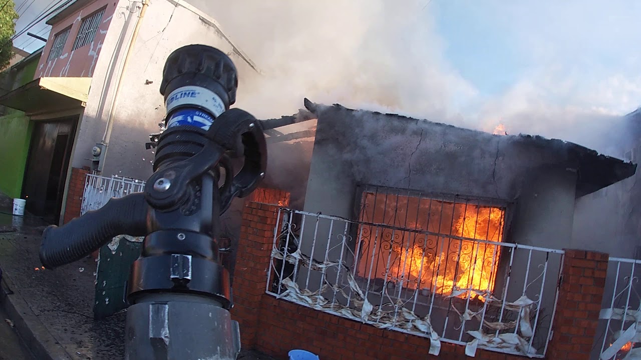 Ataque defensivo bomberos