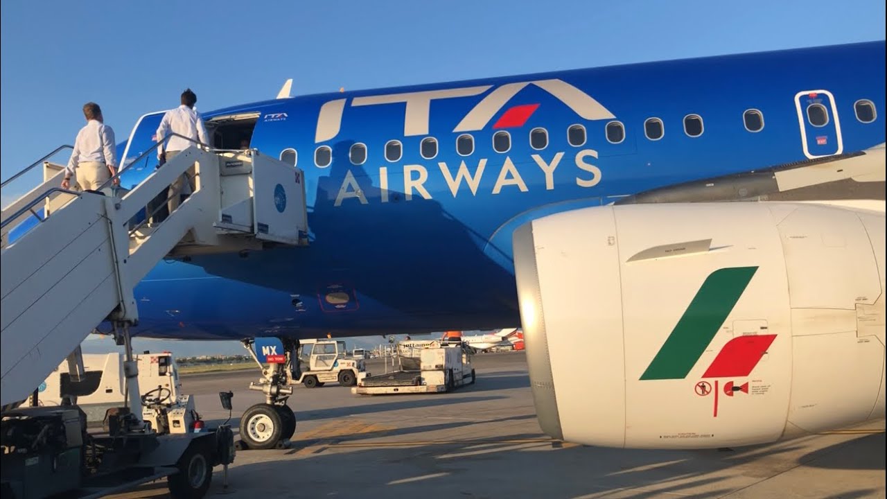 Volo con ITA AIRWAYS da Napoli (NAP/LIRN) a Milano Linate (LIN/LIML)