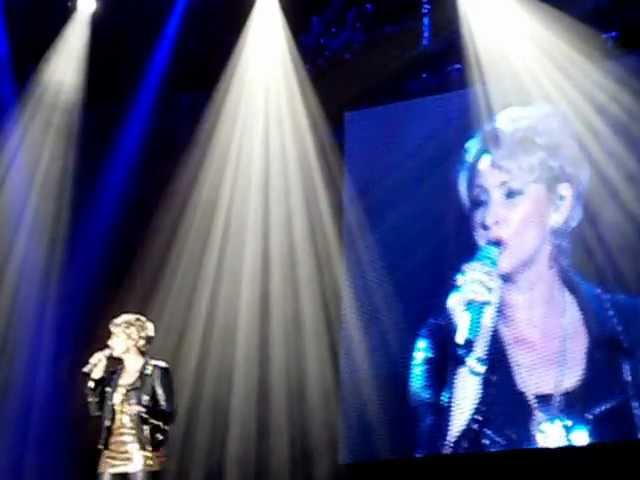 在 YouTube 上观看 Claudia Jung- Schlagernacht Düsseldorf März13 je taime mon amour 在 YouTube 上观看 Claudia Jung- Schlagernacht Düsseldorf März13 je taime mon amour