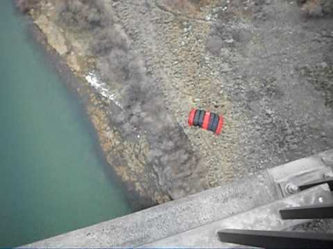 Base jump Hand held 1 sec delay