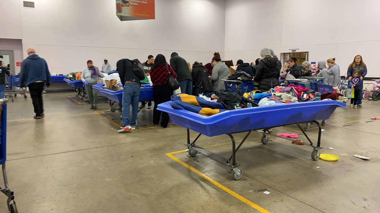 Let’s go shopping to Goodwill outlet