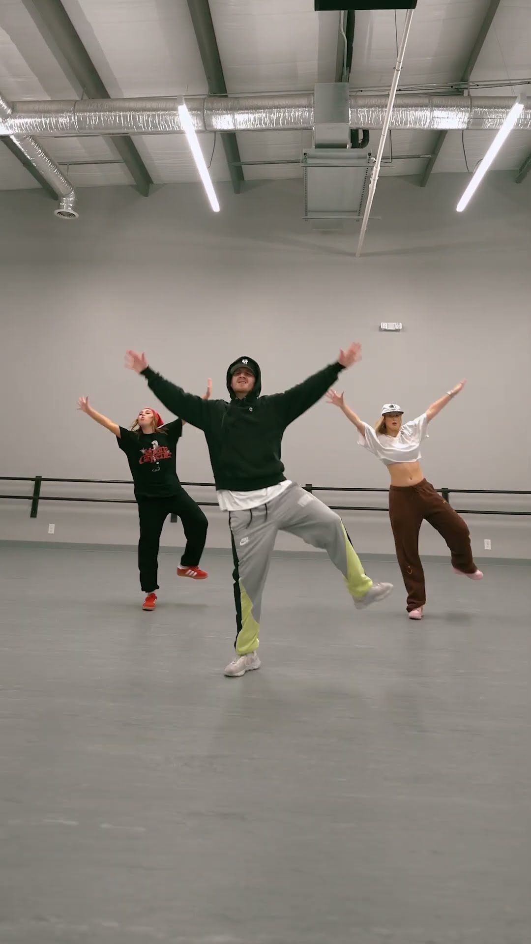 YA-MAN - AIN Chris Brown - Ya Man Ain't Me - YouTube