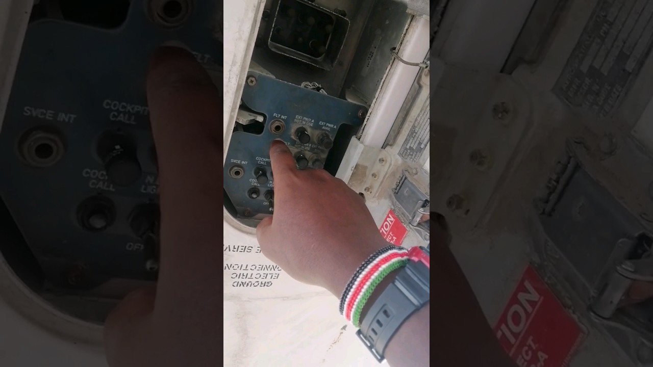 Airbus A330 headset & GPU panel