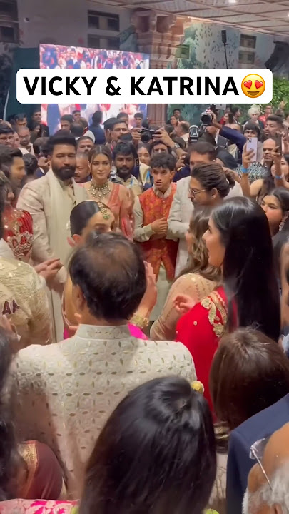 Vicky kaushal, Katrina kaif, alia bhatt & shah rukh khan dance together at Anant-Radhika's wedding😍