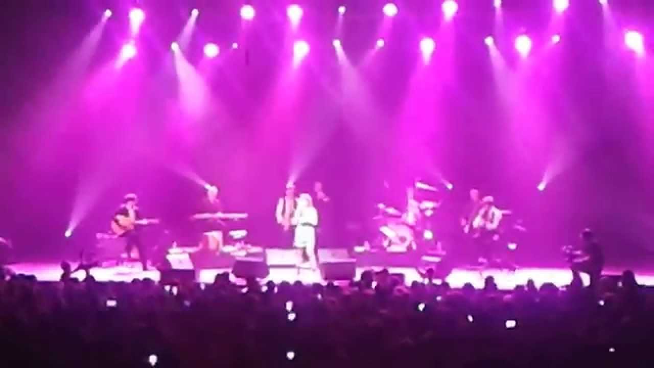 Zaz - Comme Ci Comme Ca Concert Dijon adlı videoyu YouTube'da izle Zaz - Comme Ci Comme Ca Concert Dijon adlı videoyu YouTube'da izle