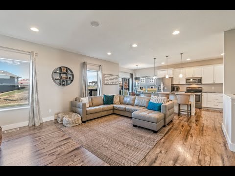 5009 Samantha Circle, Cedar Falls, IA home video tour