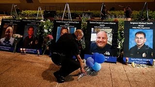 Thousands attend Dallas vigil for slain police officers