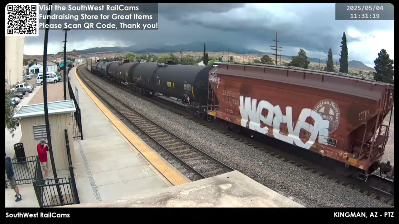 2025 5 04 Kingman, AZ BNSF and UP - YouTube