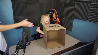 (9/8/2017) WHATS IN THE BOX!? (BRO vs SIS EDITION) (Sketch Reupload)