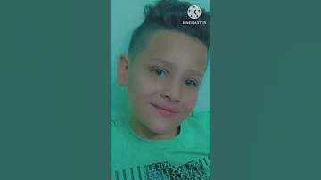 عسل وسكر وعيون خضراء 