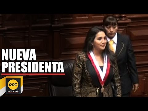 Ana María Solórzano juramentó como presidenta del Congreso