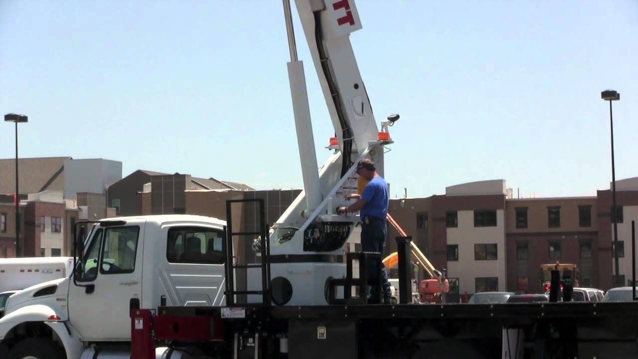 Elliott Equipment S50F SkyWalk Aerial Work Platform