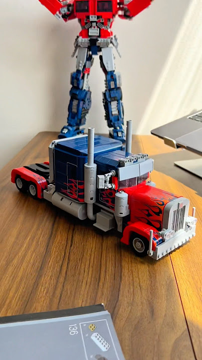 Optimus Prime’s truck mode doesn’t look right!?(LEGO)