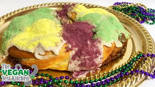 How To Make A Vegan Mardi Gras King Cake