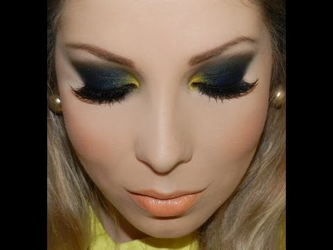 Super olho com azul e amarelo, por Lu Ferraes