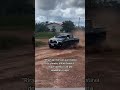 Toyota Hilux na terra rodando cavalo de pau #terra #hilux #toyota #lama #videoshorts #feed #indireta