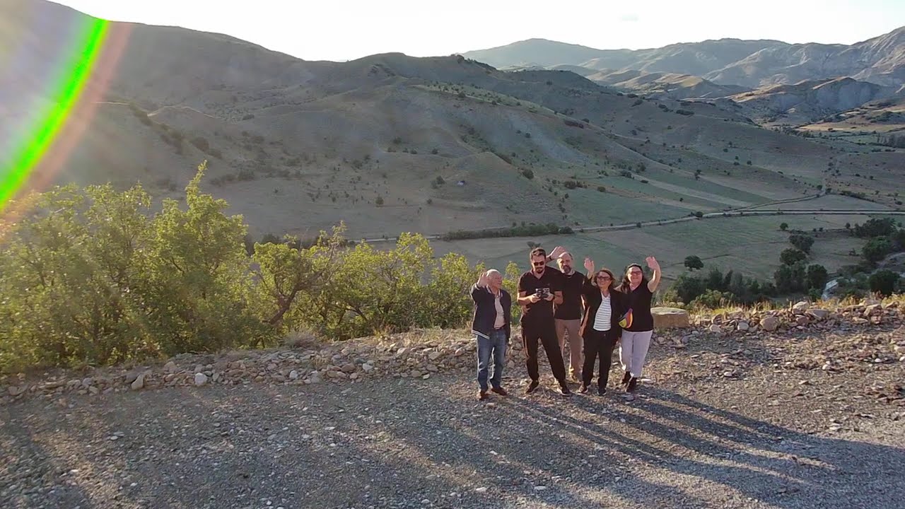 Boğanak Köyüne Ateş Ailesi ile Adasekiden Bakış - 4K