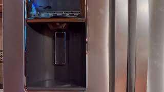 Whirlpool fridge sound at Lowes vs what Lowes delivered to my house