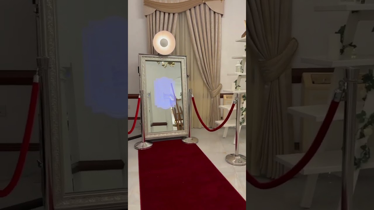 Classic Mirror Booth