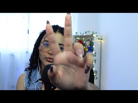 ASMR  Beijinhos nos seus  ouvidos l tesourinha e PINCEL