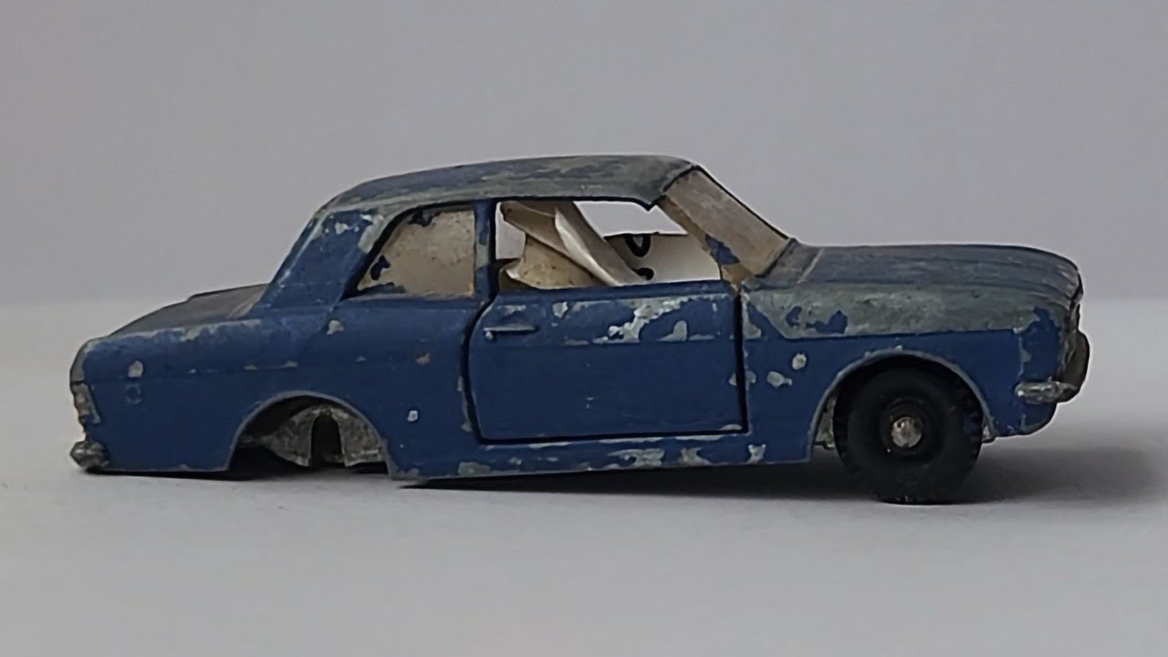 MATCHBOX Restoration No.25d Ford Cortina 1968