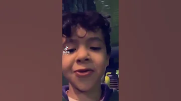 بيلعب تمارين التيز عشان يكبر تيزه 
