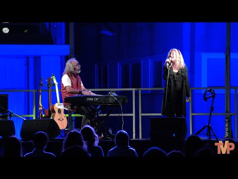 Concierto y entrevista al grupo "Cómplices" en Salas de los Infantes