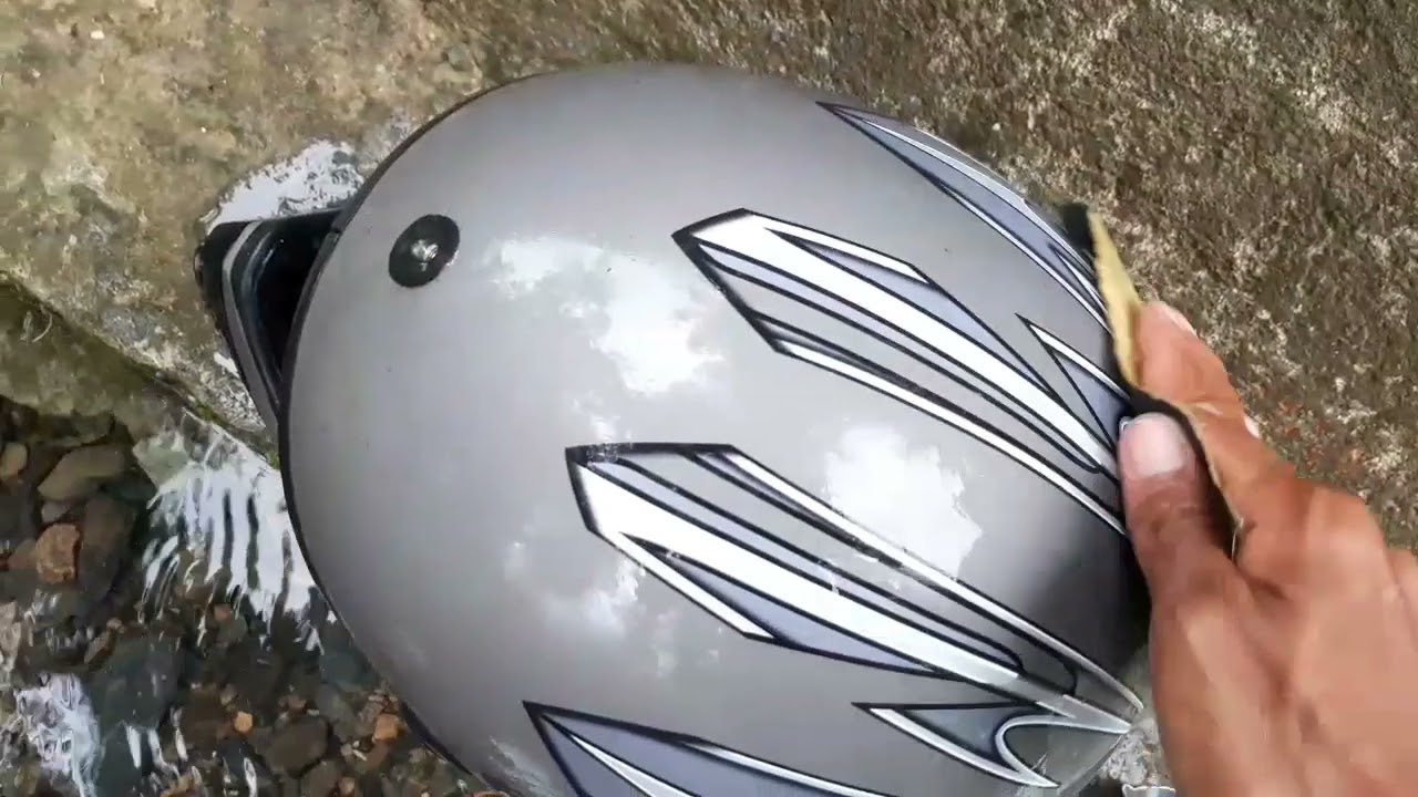 CAT HELM ORI KLX WARNA HiTAM_cuman modal 100rb hasilnya seperti ini