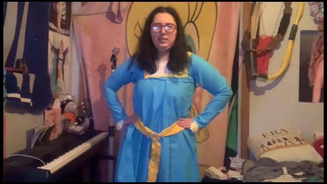 Merida’s Light Blue Dress At Sewing