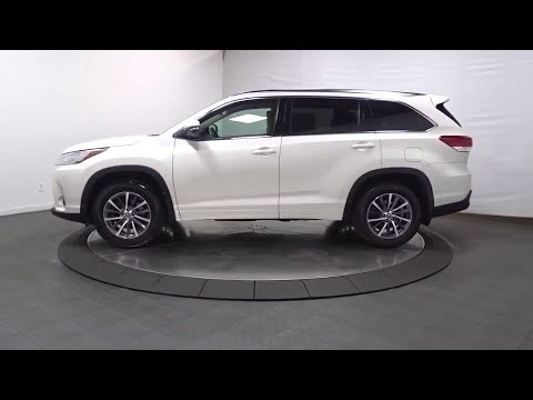 2017-toyota-highlander-hillside,-newark,-union,-elizabeth,-springfield,-nj-t7326