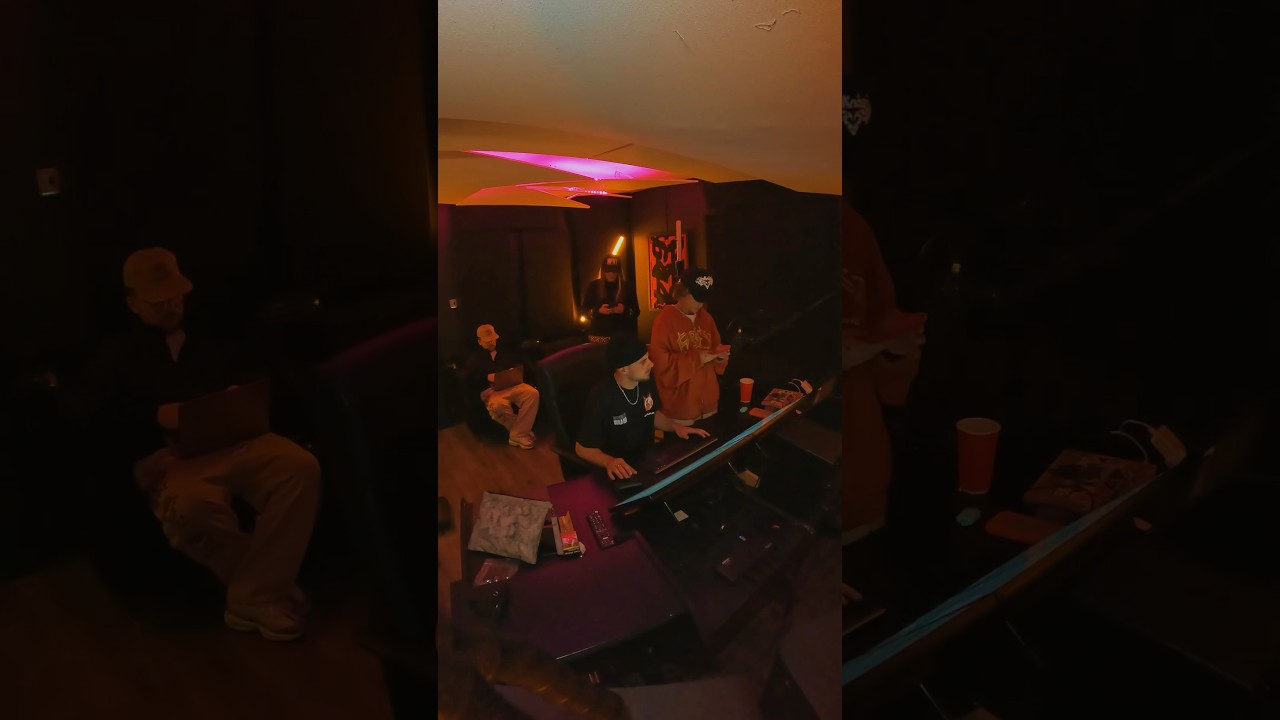 Late night sessions with Chlobocop 🧨 