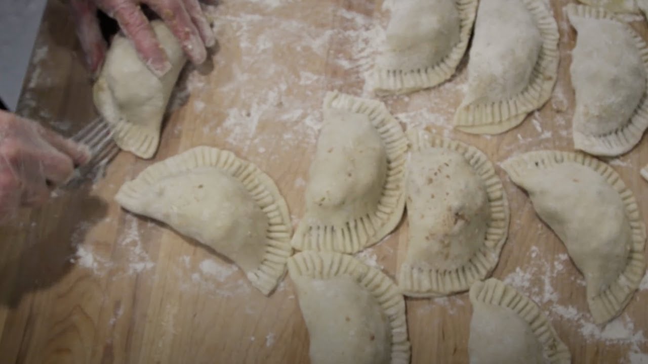 Creswell Bakery: Meat pie from scratch