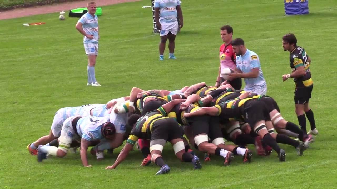 Mêlée désaxée et relevée. A qui la faute?