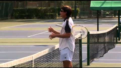 Slice backahnd-One-handed slice backhand with Rick Macci