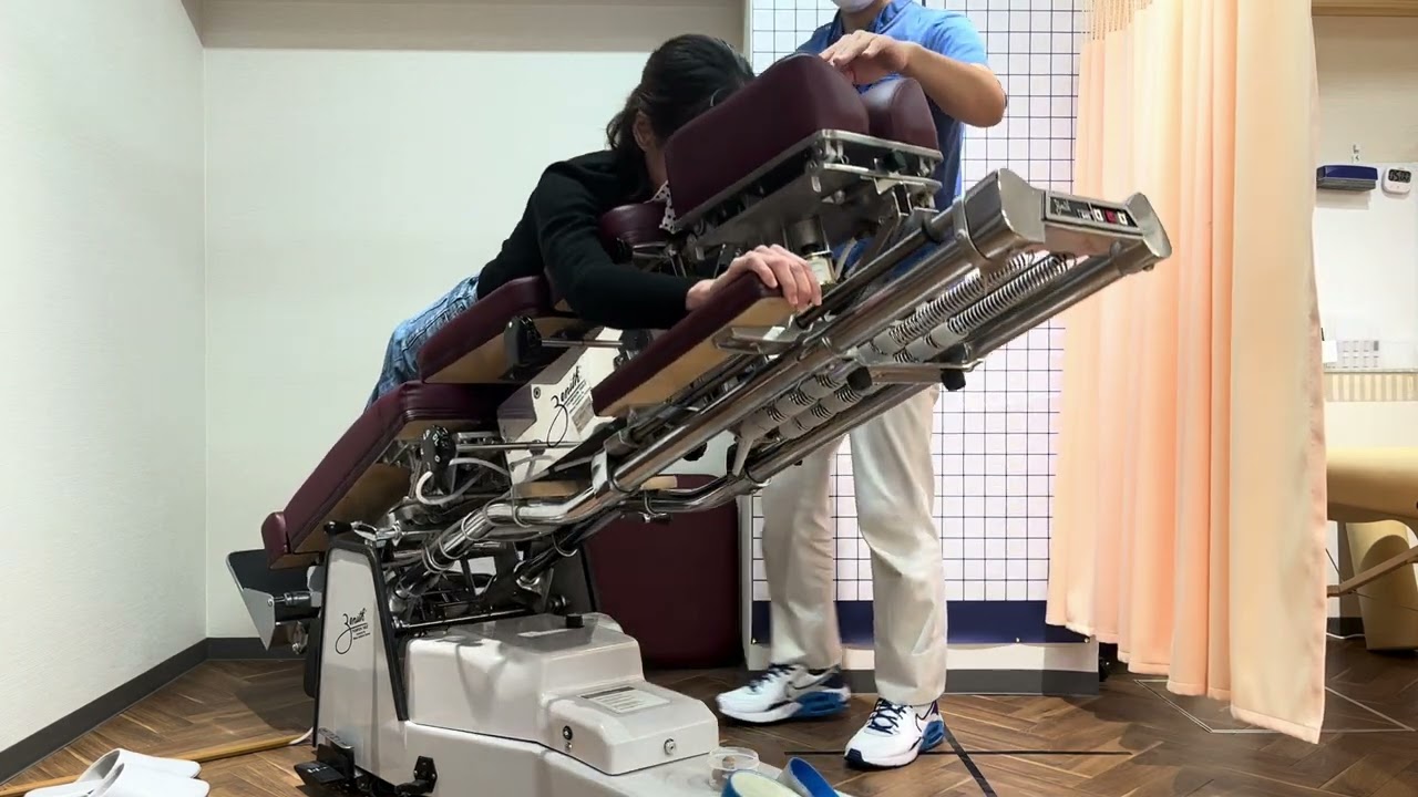 40代女性　頭痛・腰痛で悩んでいる　トムソンベッドしてみた|【宝塚市】おかだ鍼灸整骨院