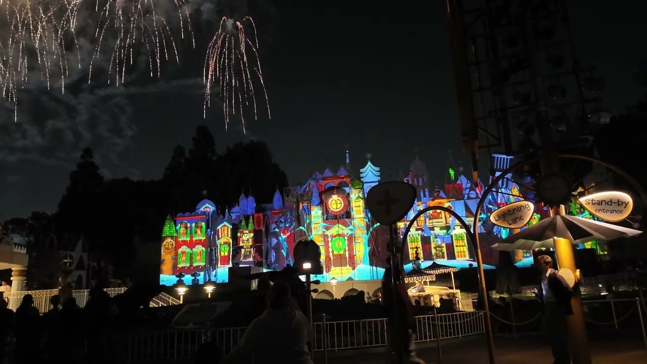 Disneyland Fireworks Show ✨  Magical Night at Disneyland Park.  Christmas 2025