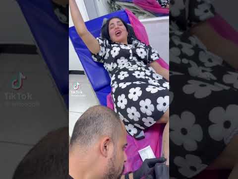 فنانه ايناس الخالدي رسم الوشم