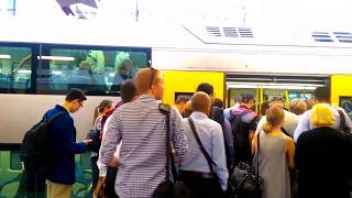 Empty train in Sydney fills up in under 2 minutes