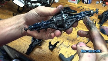 BrothersRC - Truck Surgery - Axial SCX10 Deadbolt - Front axle repair!