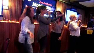 Jennifer Love Hewitt Sings Karaoke