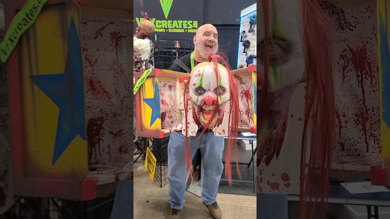 SCARY Lunging Clown Head 😱 | VFX Creates | Halloween Animatronics | Transworld East Coast | 