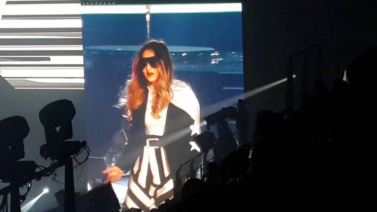 รักยังไม่ต้องการ - รวมฮอร์โมน STAR THEQUE GTH 11 ปีแสงคอนเสิร์ต