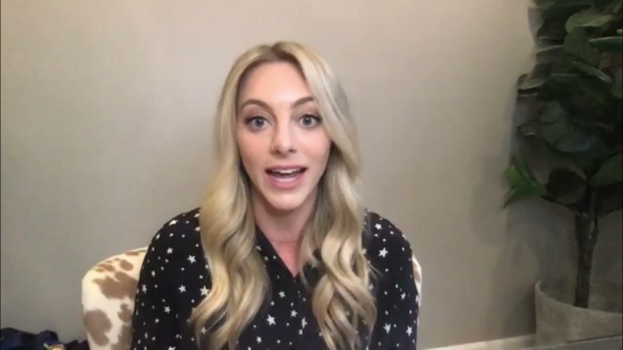 Samantha Peszek 2020