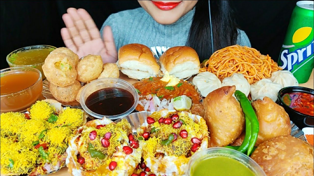 ASMR:STREETFOOD PANIPURI+PAVBHAJI+SEVPURI+KACHORI+PUNJABI SAMOSA+CHICKEN MOMO *FOOD EATING VIDEOS*