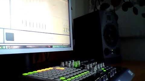 Ambient on AKAI APC 40 - bruchterion