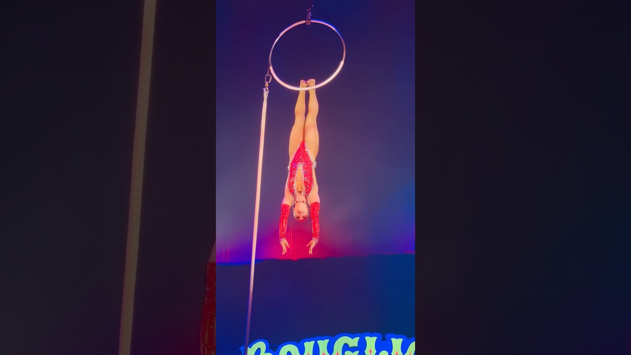 Toe hangs 🎪🥰✨