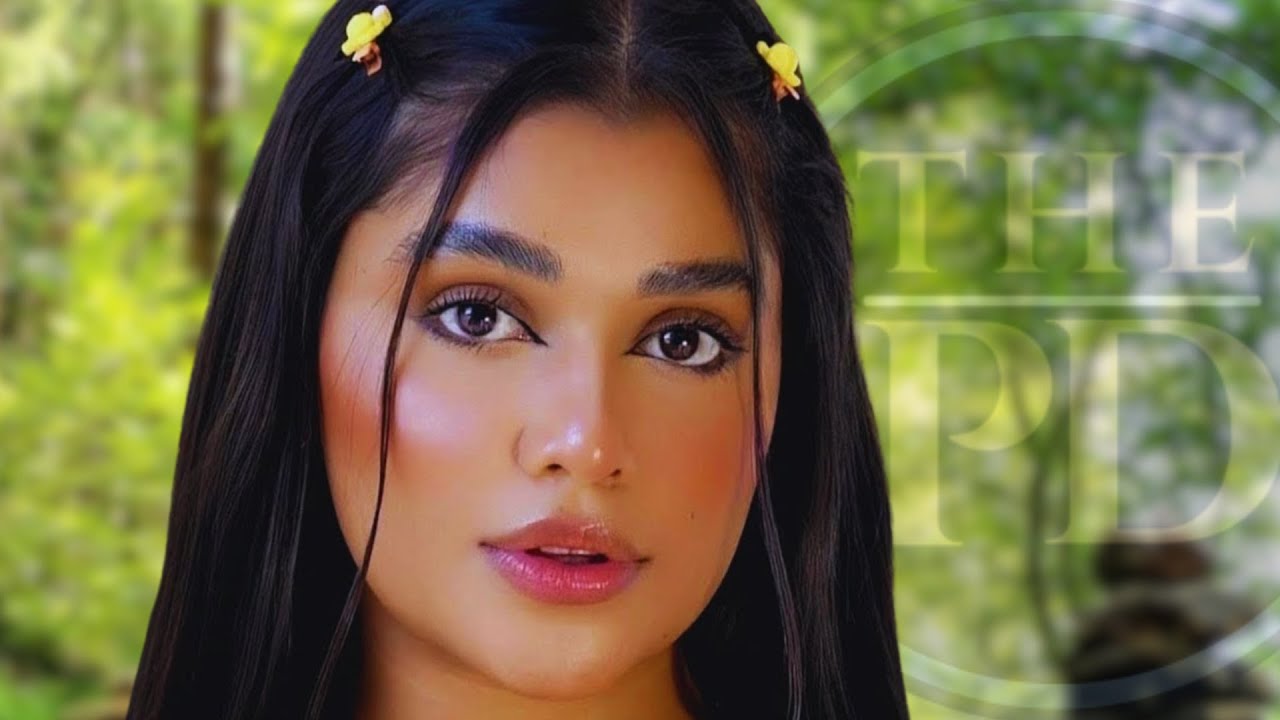 🌺 SIENNA REN: IN A BIKINI, SHE SURPRISES FANS WITH HER NATURAL BEAUTY ...