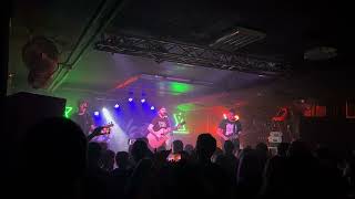 Zoči Voči - Chlapi neplačú LIVE
